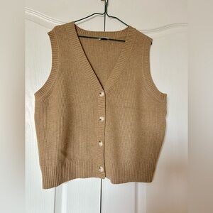 Reitmans Classic Tan Button-Up Sweater Vest Size XL